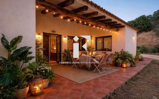 Villa unifamiliare, ottimo stato, San Pantaleo, Olbia